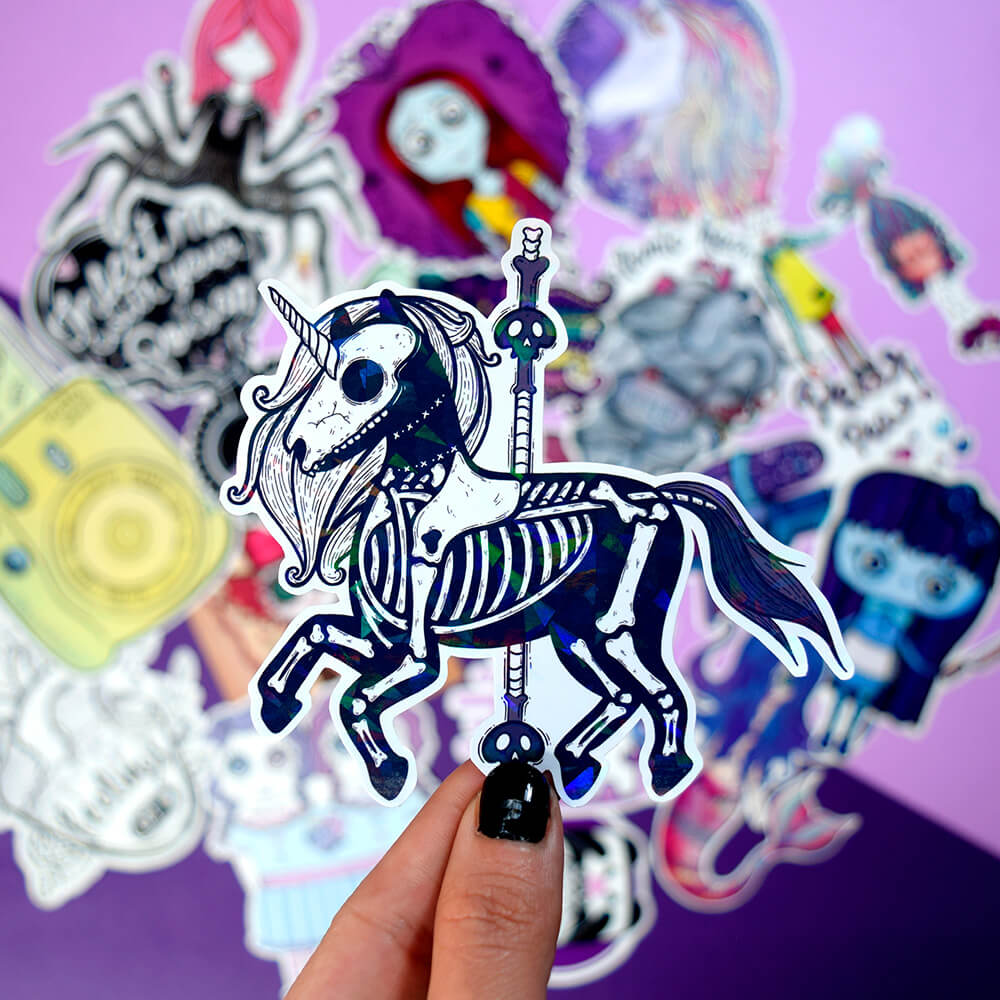 Dead horse spooky sticker holográfico